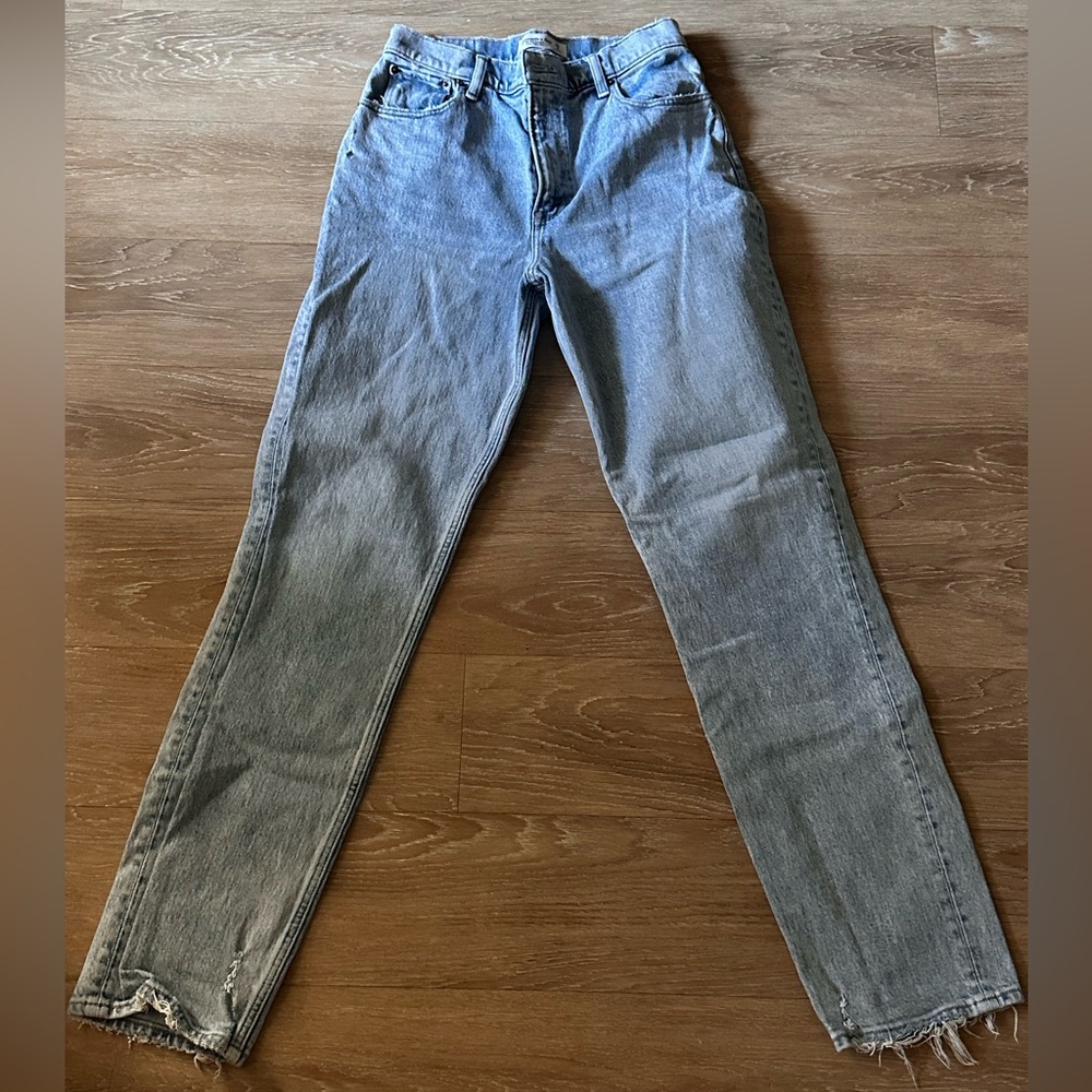 Abercrombie and Fitch 90s straight leg high-rise denim size 8 long/29